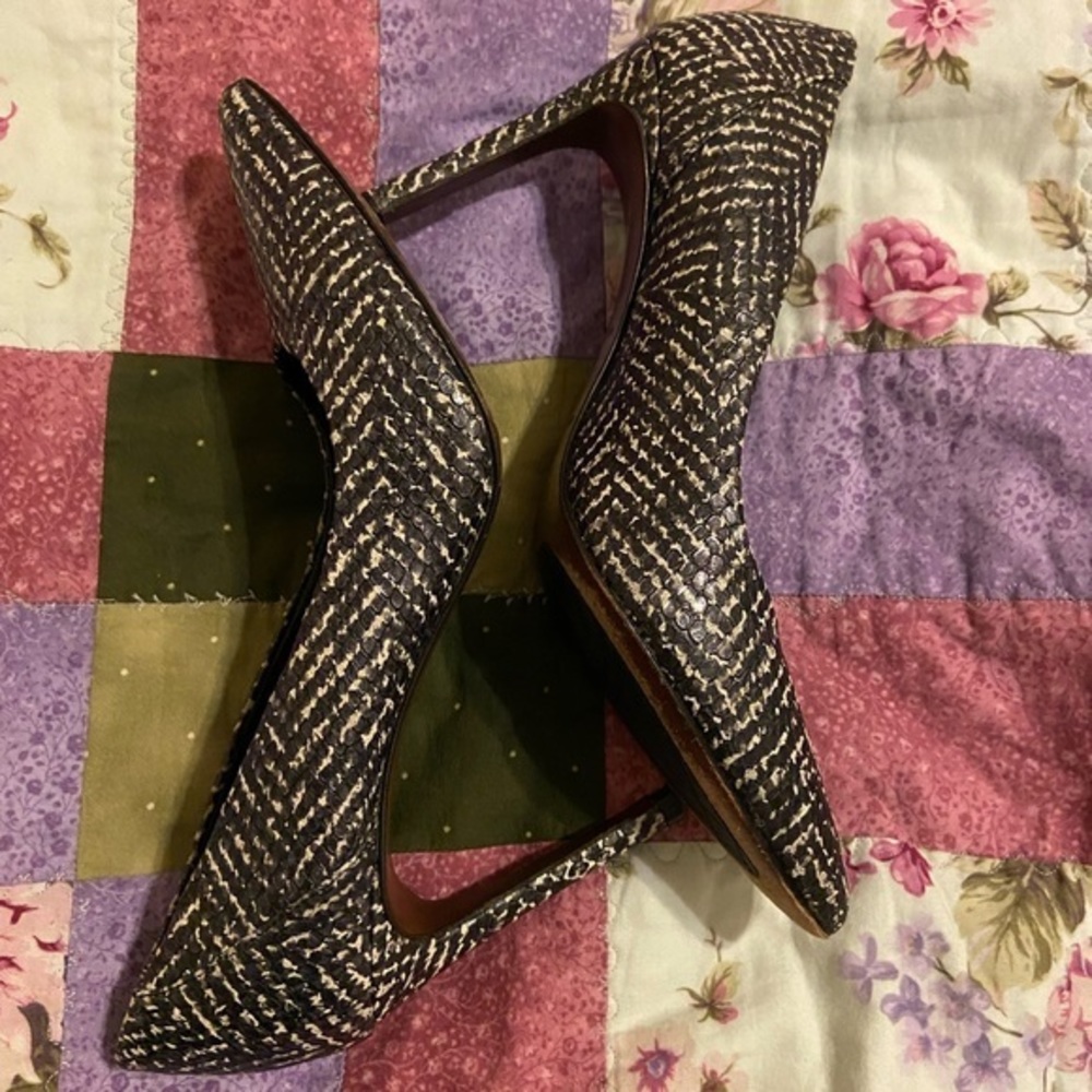 Donald‎ J Pliner Snakeskin heels Size 7 - Picture 9 of 9